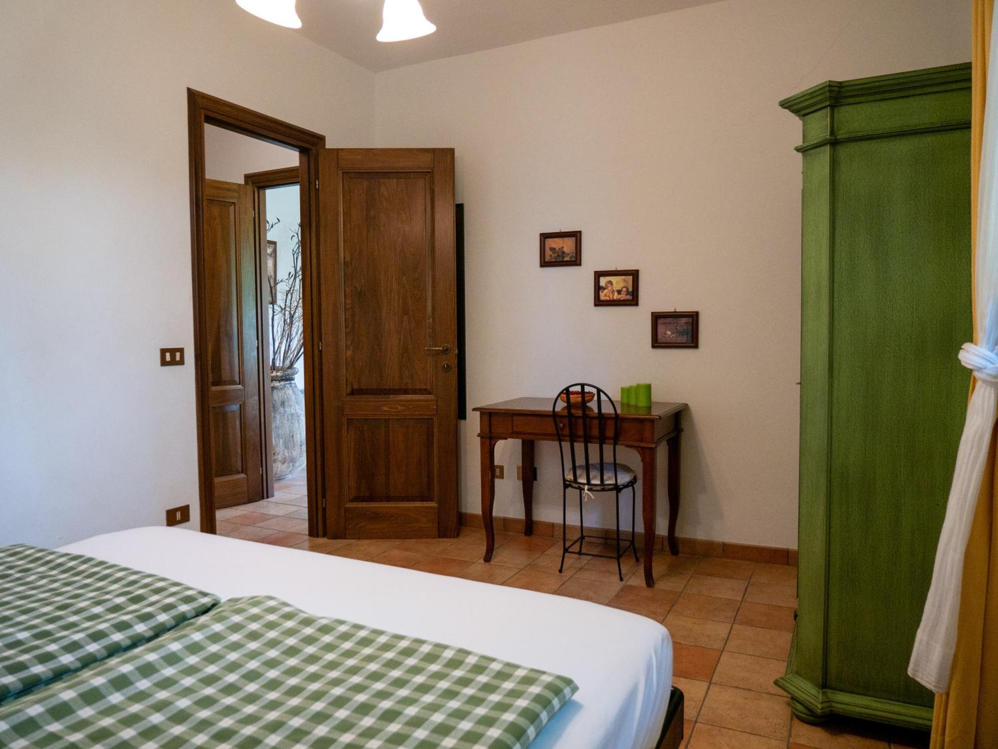 Agri Borgata Vallone - Apartments - By Host4U Lecchiore Buitenkant foto
